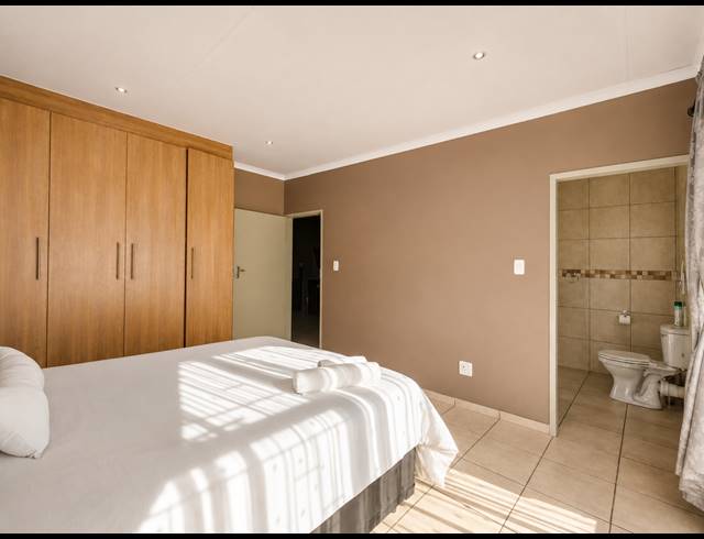 2 BEDROOM TOWNHOUSE FOR SALE IN THREE RIVERS